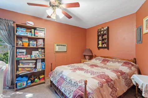 37231 210th Avenue Forest City IA 50436