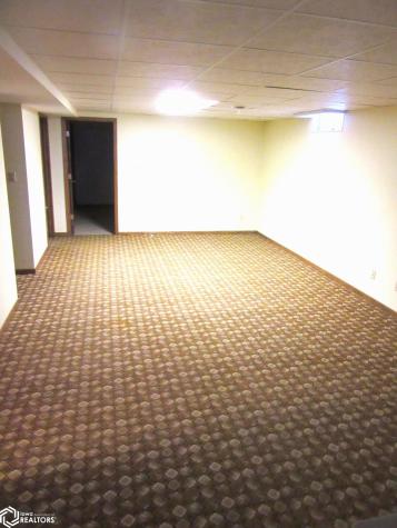 235 W L Street Forest City IA 50436