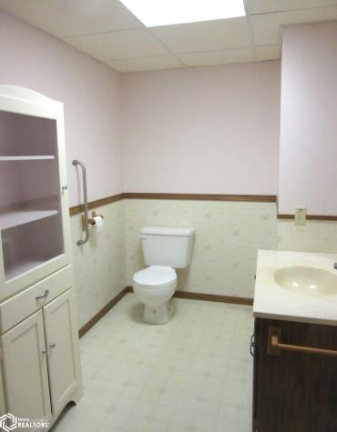 235 W L Street Forest City IA 50436