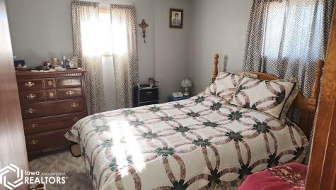 107 E Walnut Street Manly IA 50456