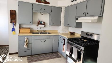 107 E Walnut Street Manly IA 50456