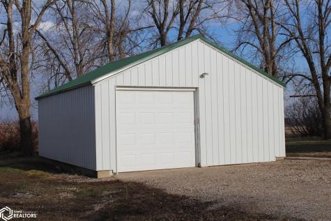 1885 260th Street Garner IA 50438