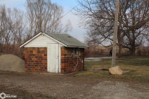 1885 260th Street Garner IA 50438