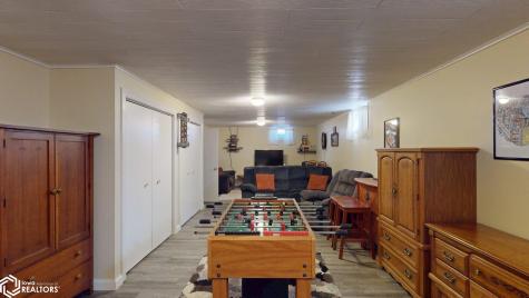 1011 S Kentucky Avenue Mason City IA 50401