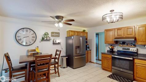 1011 S Kentucky Avenue Mason City IA 50401