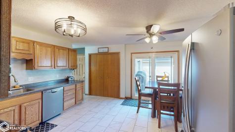 1011 S Kentucky Avenue Mason City IA 50401