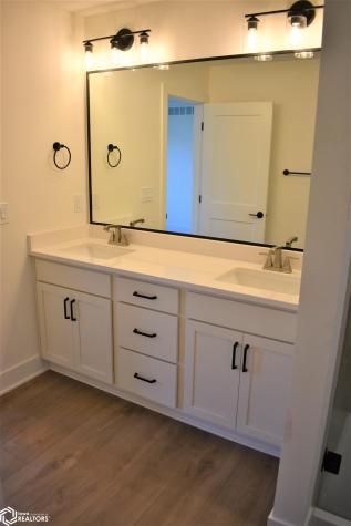 2306 Heritage Lane Iowa Falls IA 50126