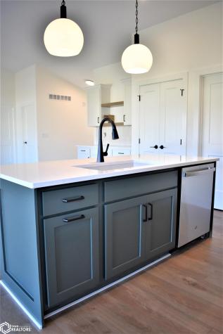 2306 Heritage Lane Iowa Falls IA 50126