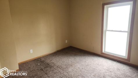 410 Clinton Street Charles City IA 50616