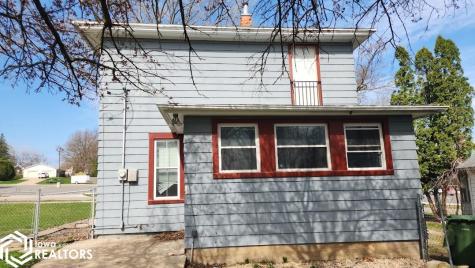 410 Clinton Street Charles City IA 50616