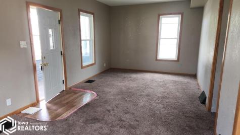 410 Clinton Street Charles City IA 50616