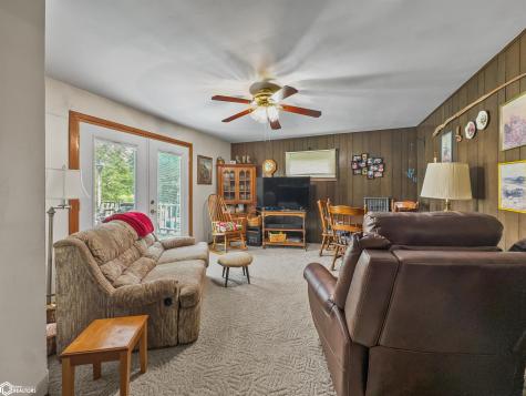 410 10th Street SE Hampton IA 50441