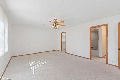 423 19th Street W Clear Lake IA 50428