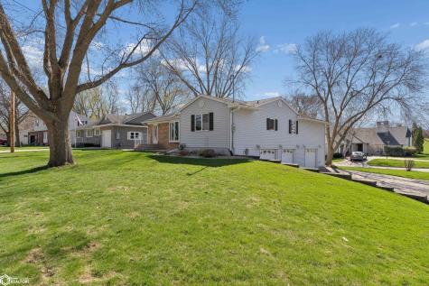 423 19th Street W Clear Lake IA 50428