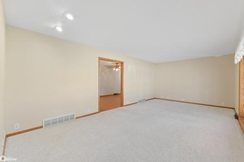 423 19th Street W Clear Lake IA 50428