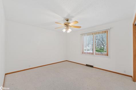 423 19th Street W Clear Lake IA 50428