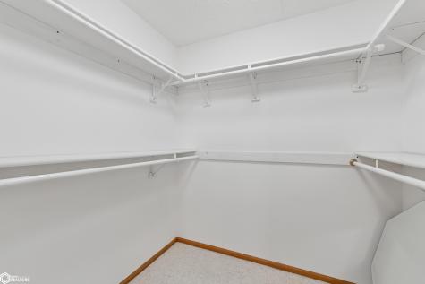 423 19th Street W Clear Lake IA 50428