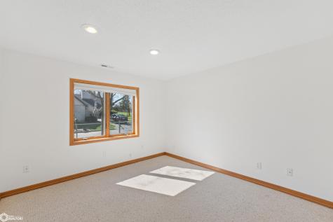 423 19th Street W Clear Lake IA 50428