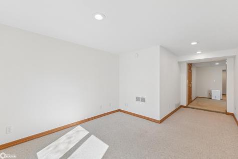 423 19th Street W Clear Lake IA 50428