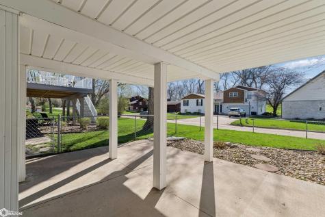 423 19th Street W Clear Lake IA 50428