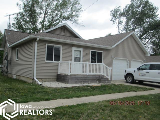 409 8th Avenue NE Belmond IA 50421