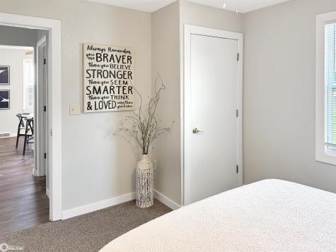 1806 Custer Street Iowa Falls IA 50126