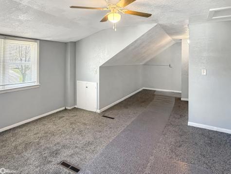 1806 Custer Street Iowa Falls IA 50126