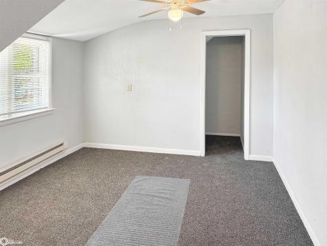 1806 Custer Street Iowa Falls IA 50126