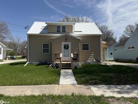 1806 Custer Street Iowa Falls IA 50126