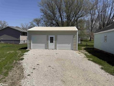 1806 Custer Street Iowa Falls IA 50126