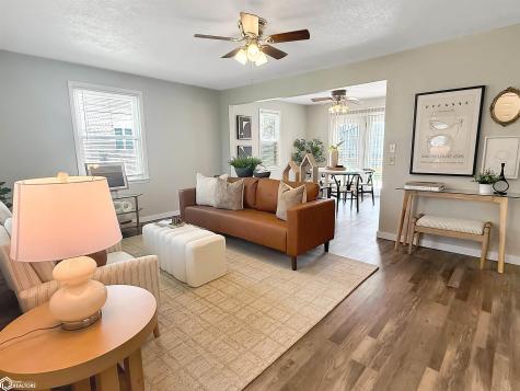 1806 Custer Street Iowa Falls IA 50126