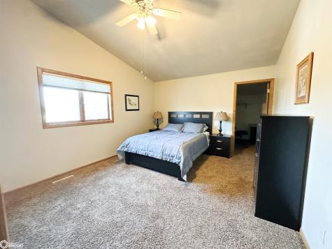 2306 3rd Avenue S Clear Lake IA 50428