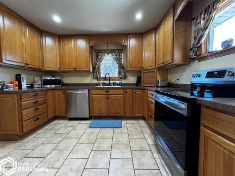 1937 290th Street Clarion IA 50525