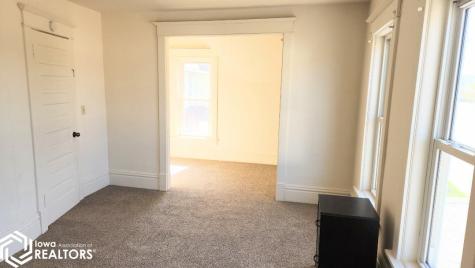 210 1st Street SW Mason City IA 50401