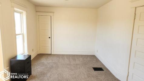 210 1st Street SW Mason City IA 50401