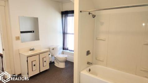 210 1st Street SW Mason City IA 50401