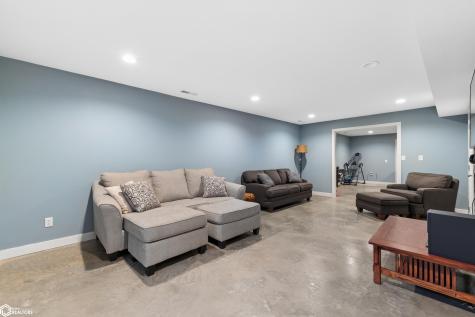 3518 N Shore Drive Clear Lake IA 50428