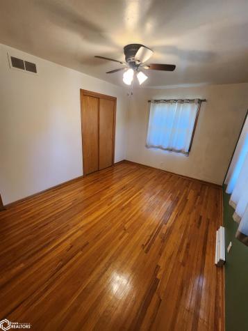 1703 E Mcgregor Street Algona IA 50511