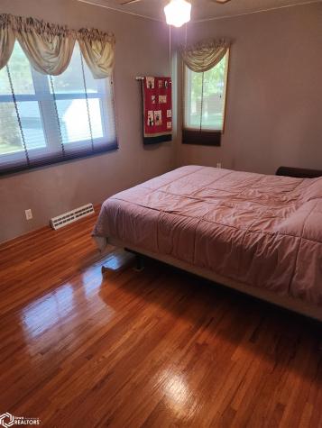 1703 E Mcgregor Street Algona IA 50511