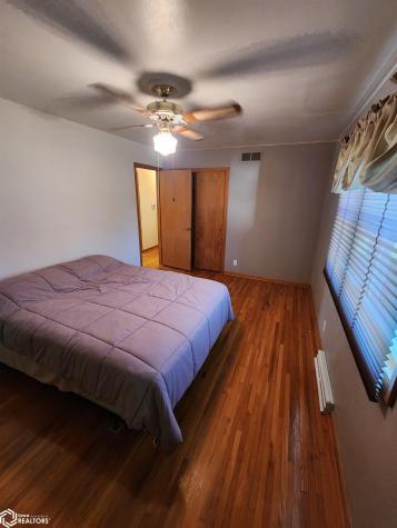 1703 E Mcgregor Street Algona IA 50511