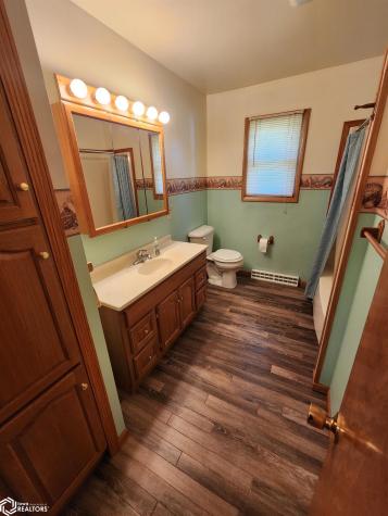 1703 E Mcgregor Street Algona IA 50511