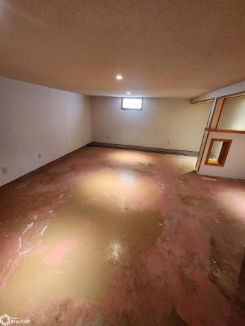 1703 E Mcgregor Street Algona IA 50511