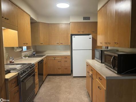 35 S Tennessee Mason City IA 50401