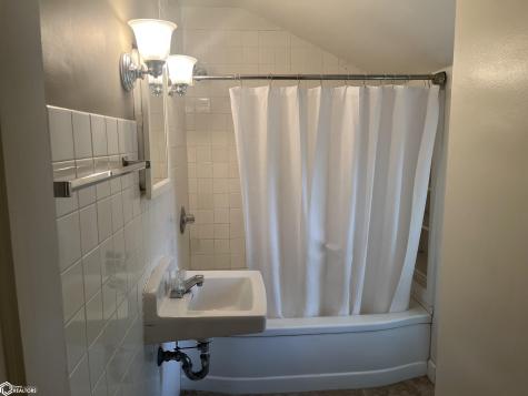 35 S Tennessee Mason City IA 50401