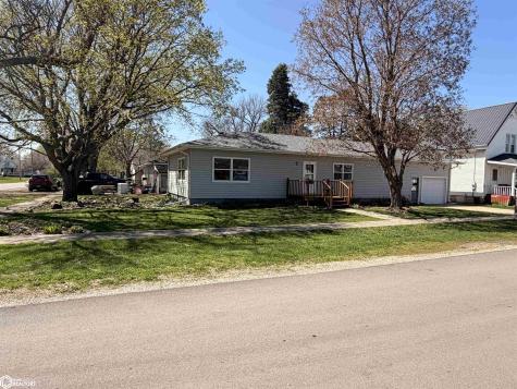 107 11th Street S Northwood IA 50459