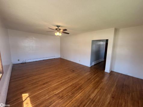 107 11th Street S Northwood IA 50459