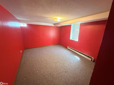 107 11th Street S Northwood IA 50459