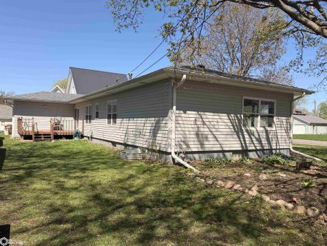 107 11th Street S Northwood IA 50459