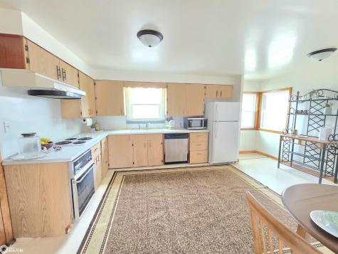 495 W 5th Street Garner IA 50438