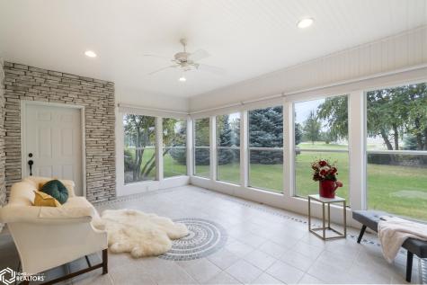 125 Pebble Creek Drive Mason City IA 50401